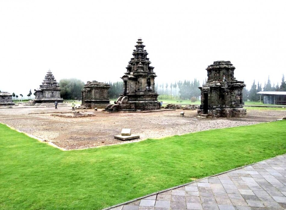 Borobudur Sunrise with Dieng Plateau Tour from Yogyakarta