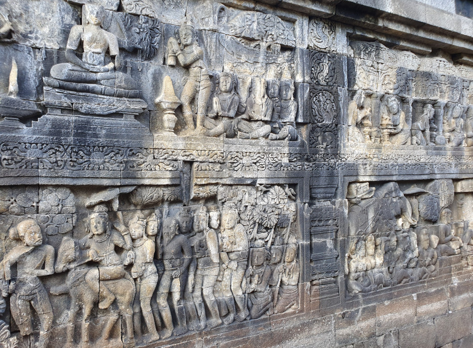 2 Day Tours : Pick up YIA Borobudur & Prambanan Trip stay at Yogyakarta