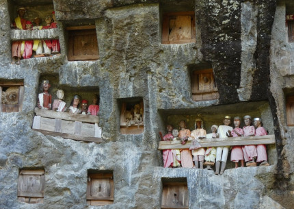 Tana Toraja Land – Bugis/Lake Tempe and Makassar Discovery 6D5N