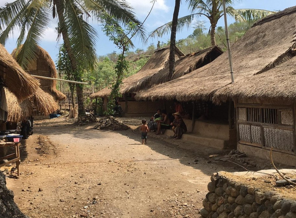 Sasak Tribe and Beach Tours from Lembar Port Lombok