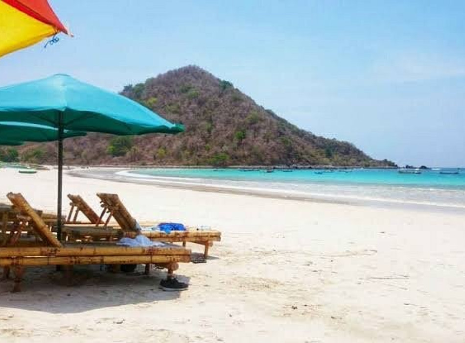 Sasak Tribe and Beach Tours from Lembar Port Lombok