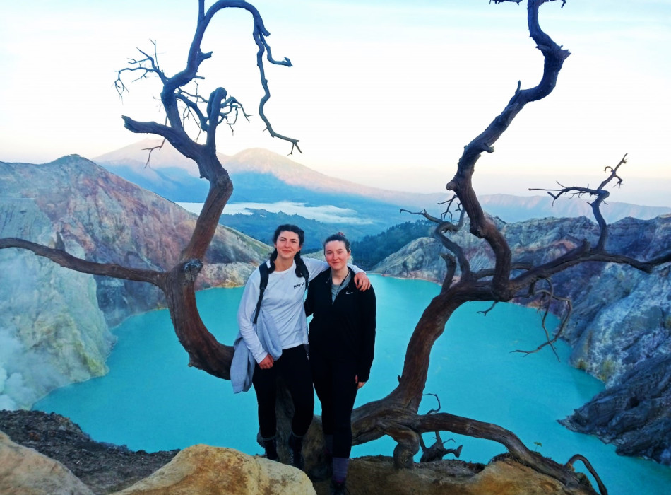Yogyakarta Bromo Ijen Drop Bali 3D2N