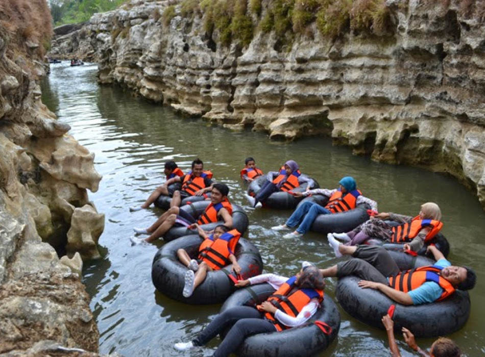 Pindul Cave Oyo River Tubing Merapi Jeep Sunset