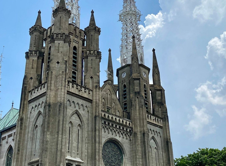 4D3N Jakarta Tour Package