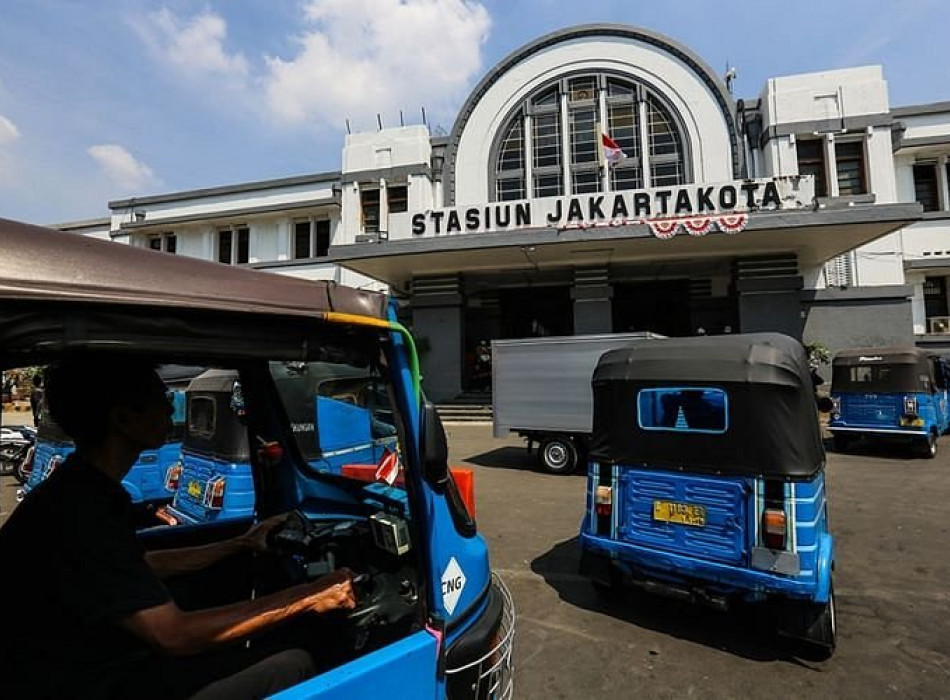 4D3N Jakarta Tour Package
