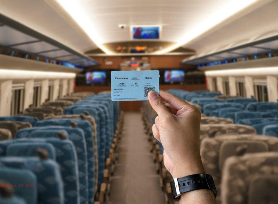 3D2N Jakarta Bandung Tour by WHOOSH Fast Train