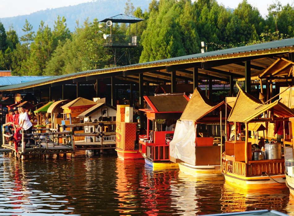 4D3N Jakarta Bandung Tour Package