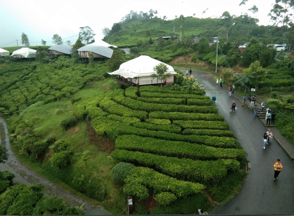 4D3N Jakarta Bandung Tour Package