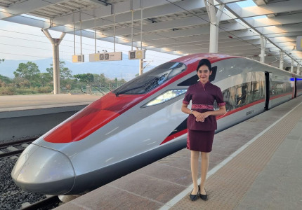 4D3N Jakarta Bandung Tour by WHOOSH Fast Train