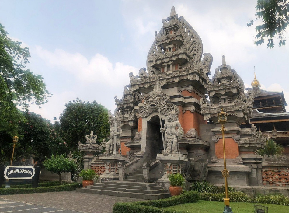 Jakarta : 3 Days 2 Nights Tour Package