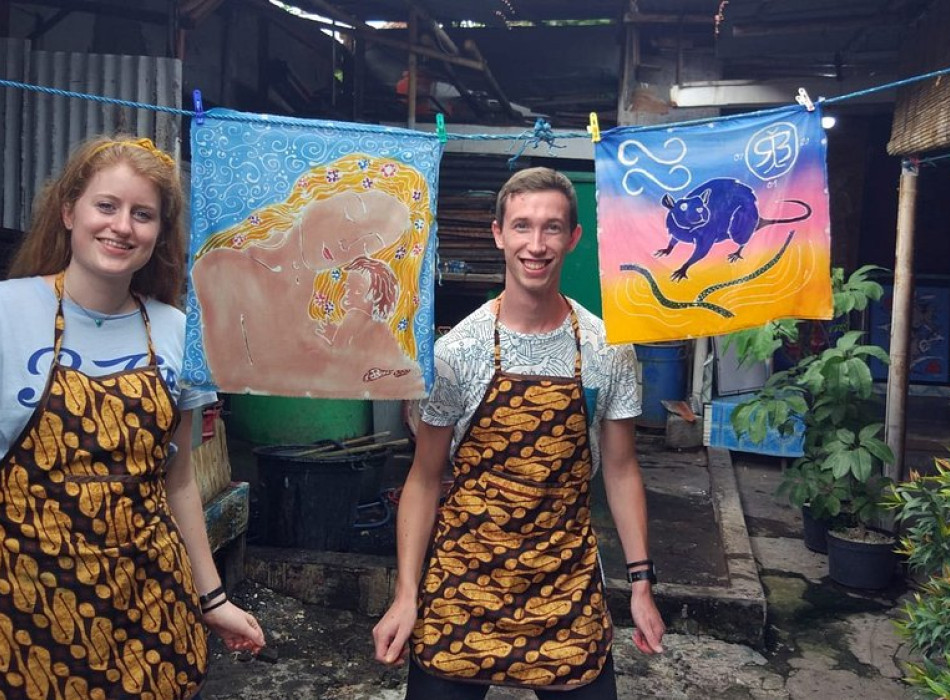 4 Hours Batik Workshop in Yogyakarta with Return Hotel's transfers