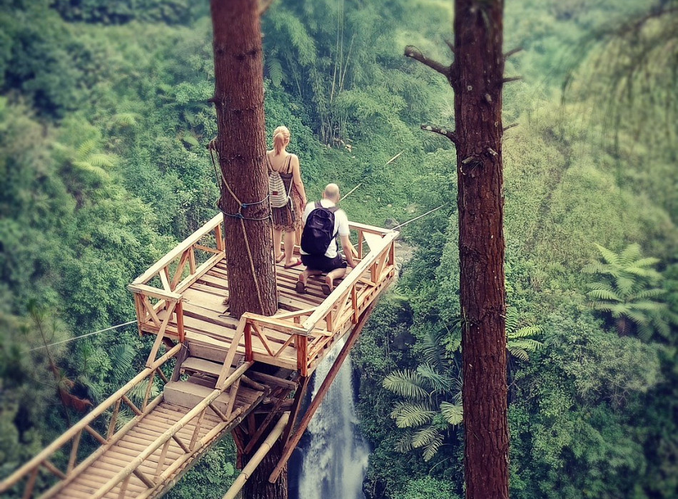 Kedung Kayang Waterfall and Borobudur Temple Tours