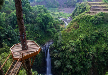 Kedung Kayang Waterfall and Borobudur Temple Tours