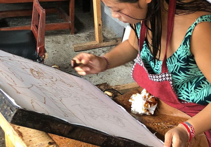 Yogyakarta: Batik Making Course for 4 Hours with Hotel's transfers