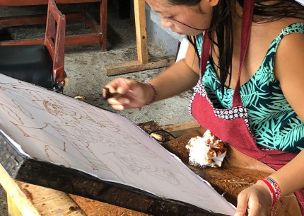 Yogyakarta: Batik Making Course for 4 Hours with Hotel's transfers