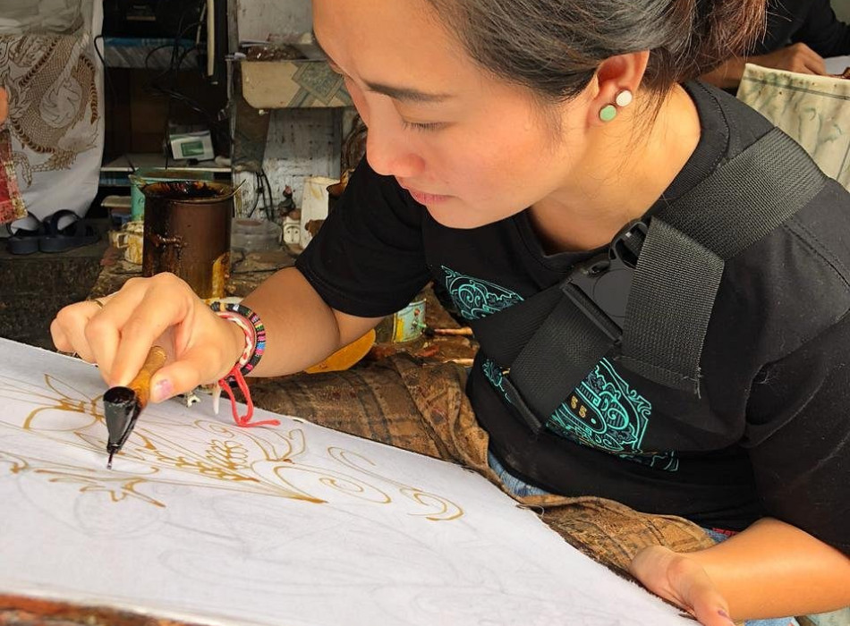 Yogyakarta: Full-day Batik Making Course with Hotel's transfers