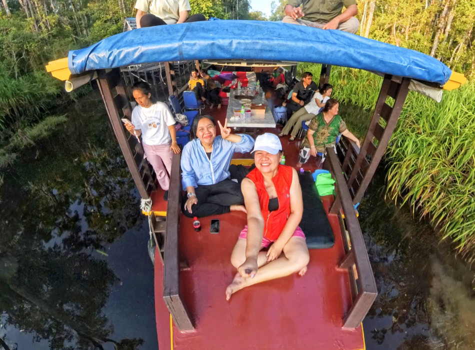 Group Tour ( Sharing Tour ) Orangutan Tanjung Puting National Park 3D2N