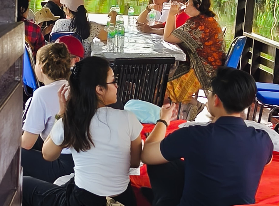 Orangutan Tour in Tanjung Puting National Park 2D1N