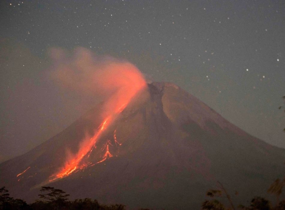 Mount Merapi Night Lava Flow from Srumbung Village