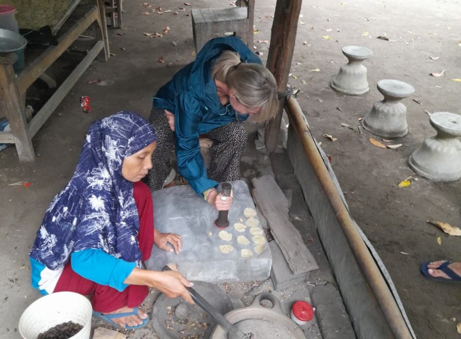 Ox Cart Riding Tour Through Villages in Prambanan Countryside