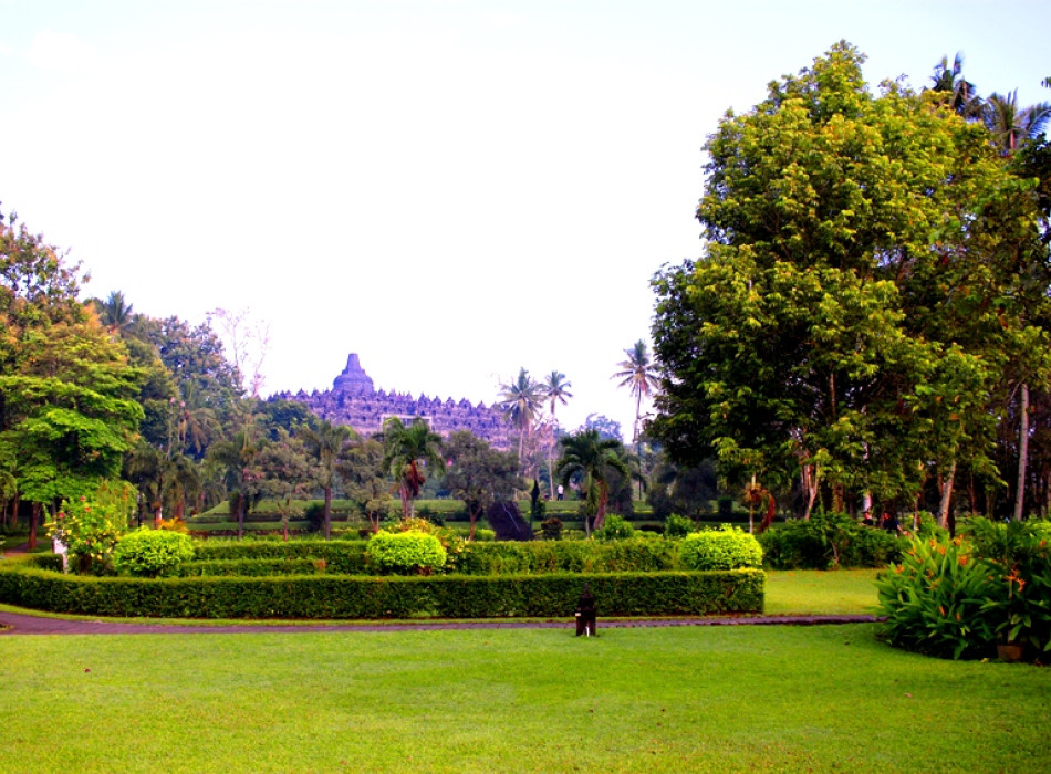Borobudur Merapi Jeep Prambanan and Ramayana Ballet