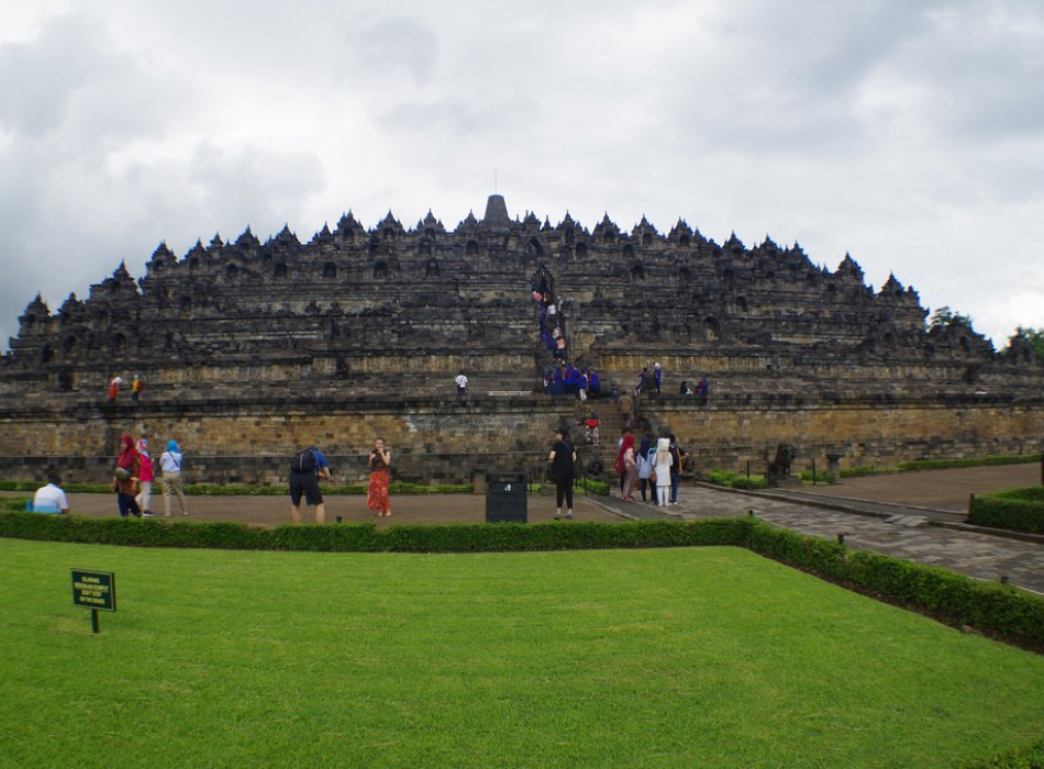 From Jakarta: Borobudur and Prambanan One Day Trip