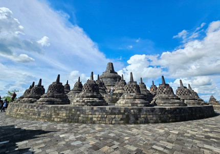 From Jakarta: Borobudur One Day Trip