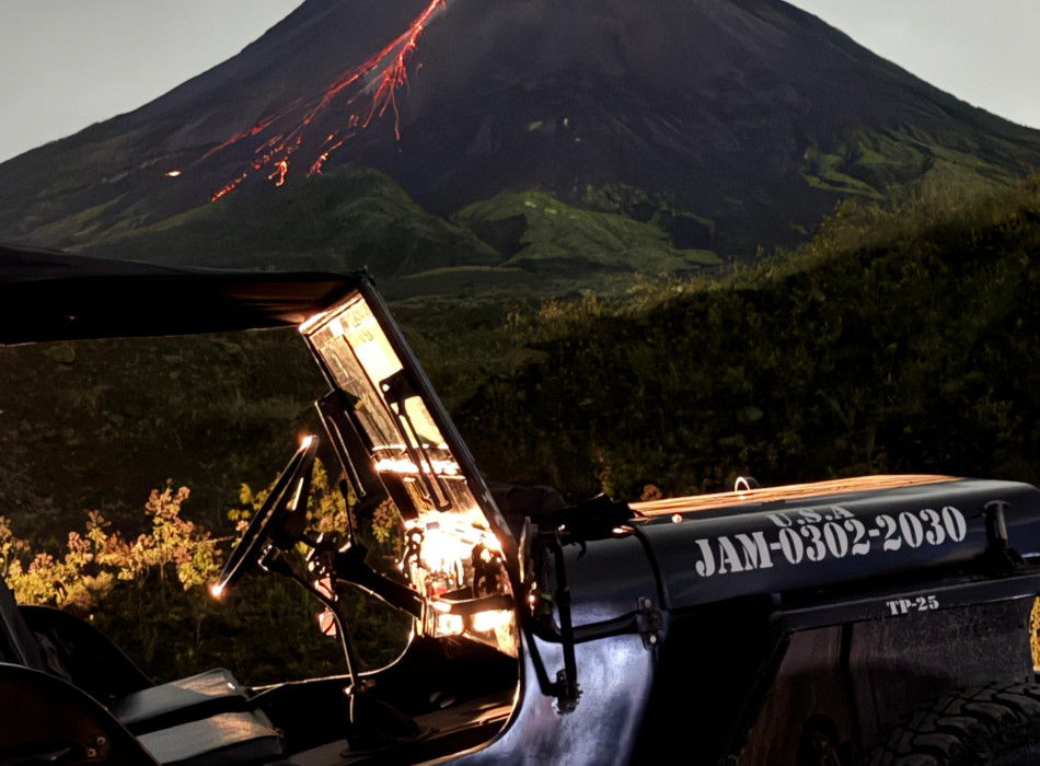 Merapi Jeep Night Lava Flow and Borobudur Sunrise