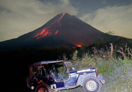 Merapi Jeep Night Lava Flow and Borobudur Sunrise